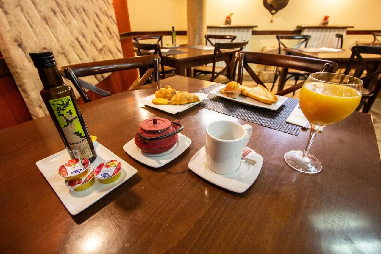 Hostal Los Canteros Golmayo Eksteriør bilde