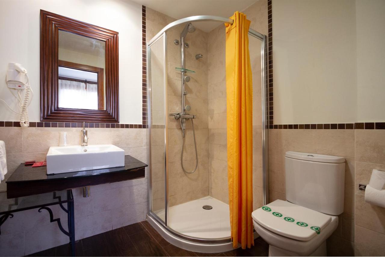 Hostal Los Canteros Golmayo Eksteriør bilde