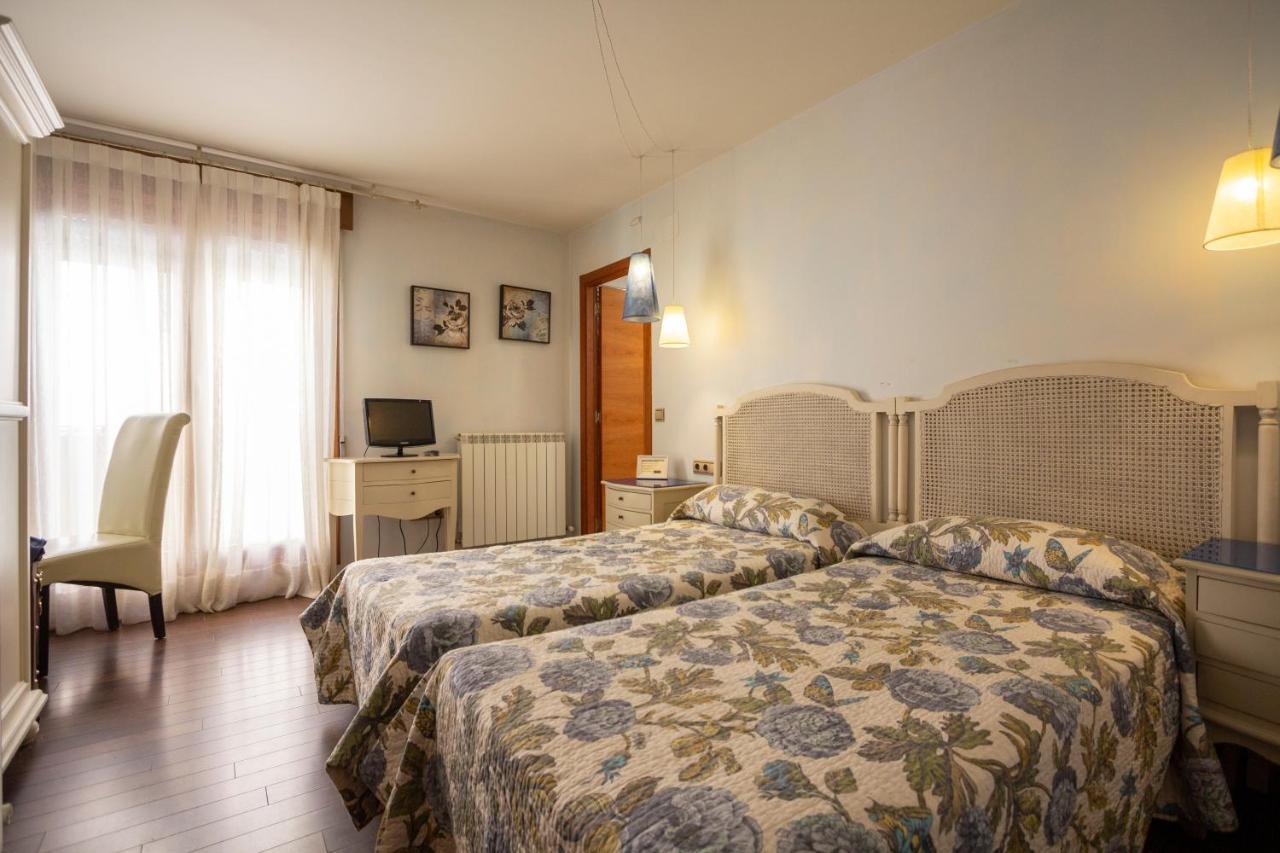 Hostal Los Canteros Golmayo Eksteriør bilde