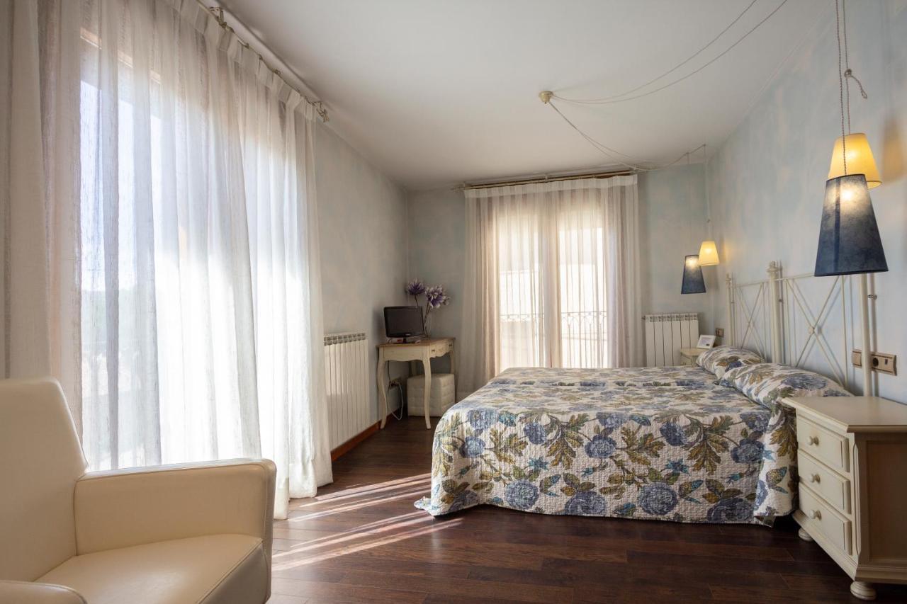 Hostal Los Canteros Golmayo Eksteriør bilde